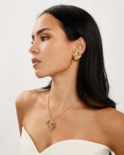 Load image into Gallery viewer, Open Heart Pendant