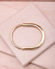 Load image into Gallery viewer, Verrou Bangle in Yellow Gold