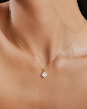 Load image into Gallery viewer, Signature Clover Pendant Necklace