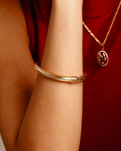Load image into Gallery viewer, Gold Textured Tube Bangle
