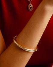 Load image into Gallery viewer, Gold Textured Tube Bangle