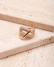 Load image into Gallery viewer, La Donna Ring