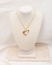 Load image into Gallery viewer, Open Heart Pendant