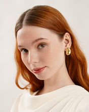 Load image into Gallery viewer, Maisie Earrings

