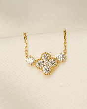 Load image into Gallery viewer, Diamond Clover Bracelet with Side Stones
