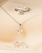Load image into Gallery viewer, Essential Diamond Solitaire Round Brilliant Pendant and Chain Necklace
