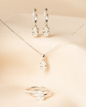 Load image into Gallery viewer, Signature Diamond Oval Brilliant Engagement Ring
