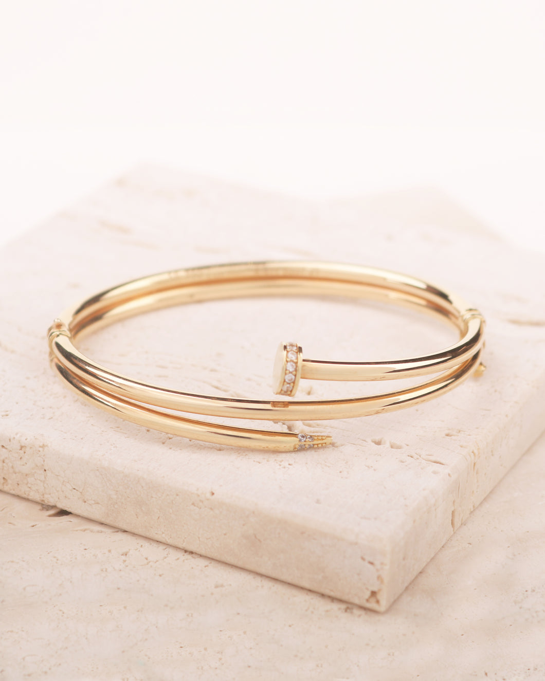 Costanza Bangle