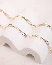 Load image into Gallery viewer, Paperclip Necklace in Yellow Gold
