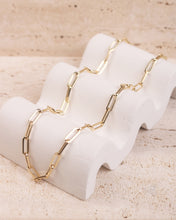 Load image into Gallery viewer, Paperclip Necklace in Yellow Gold
