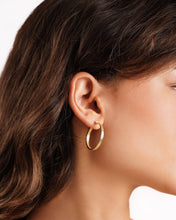 Load image into Gallery viewer, Giovanna Hoop Earrings
