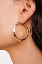 Load image into Gallery viewer, Callie Hoop Earrings
