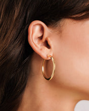 Load image into Gallery viewer, Callie Hoop Earrings
