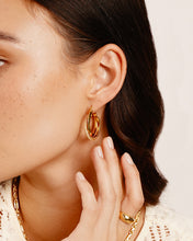 Load image into Gallery viewer, Freja Earrings
