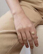 Load image into Gallery viewer, Sparkling Circle Ring
