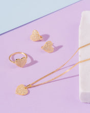 Load image into Gallery viewer, Sparkling Heart Ring
